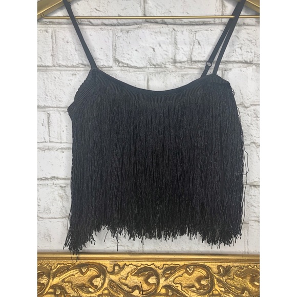 📍SOLD -Black Fringe Adjustable Strap Crop Top - Picture 2 of 6